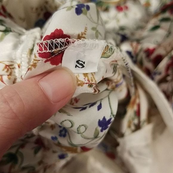 Vintage Silky Floral 2 Piece Pajama Set - Picture 7 of 7